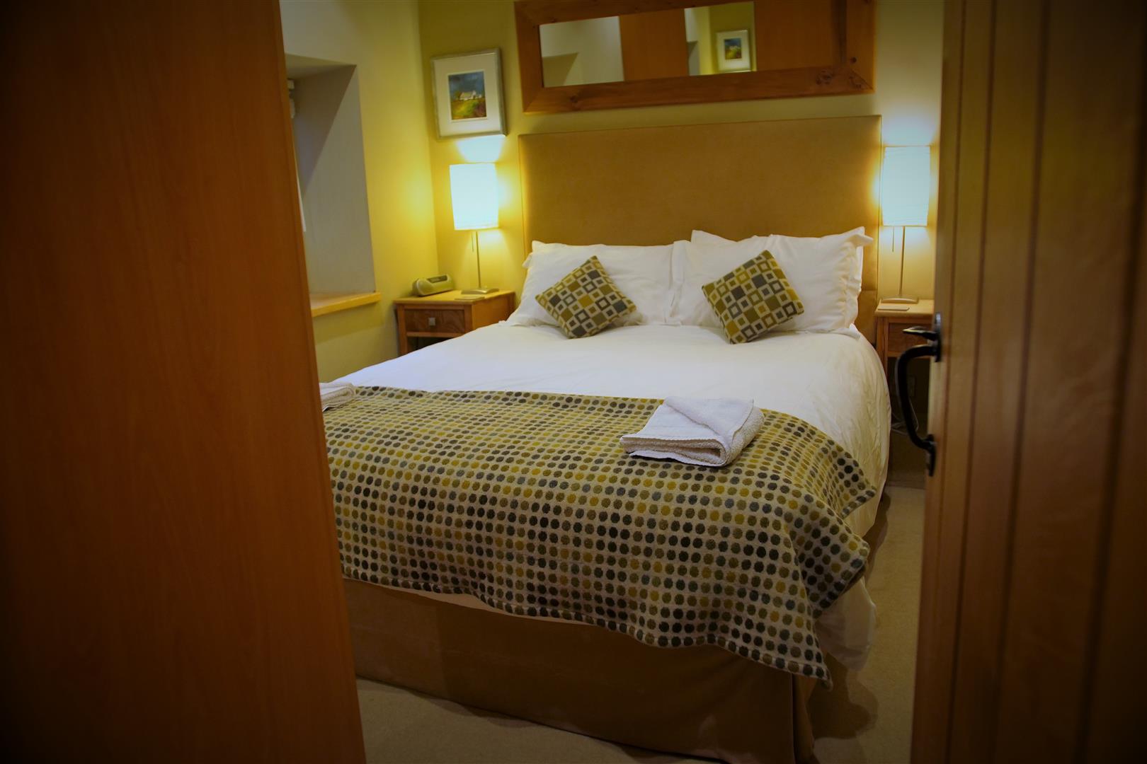 BEDROOM 1